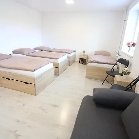 Relax Center Hostel Berente