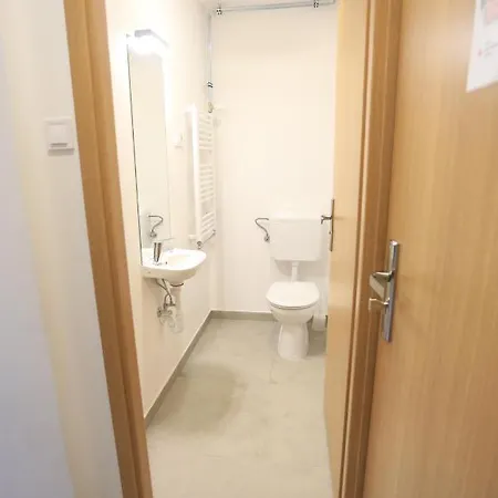 Relax Center Hostel Berente